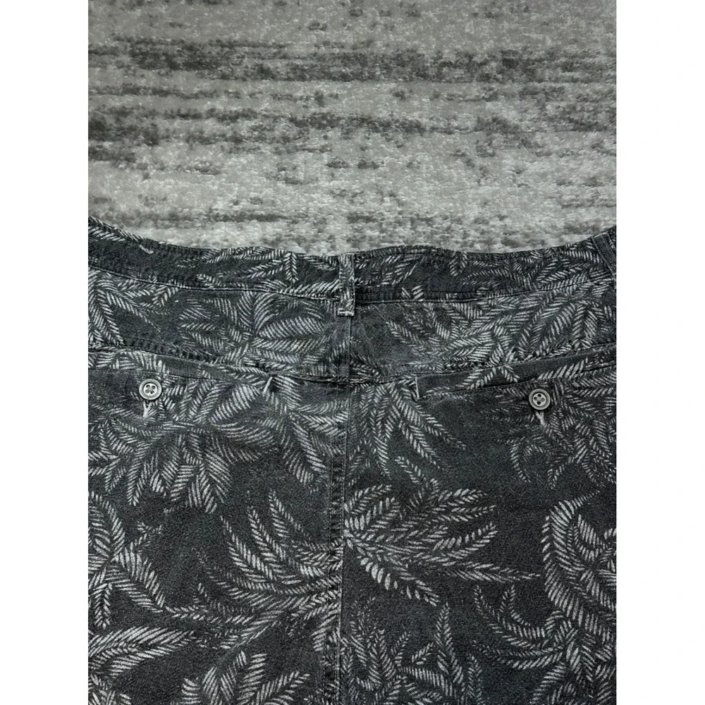 Carbon 2 Cobalt Shorts Mens 38 Black Palm Leaf Print Linen Blend Floral Hawaiian